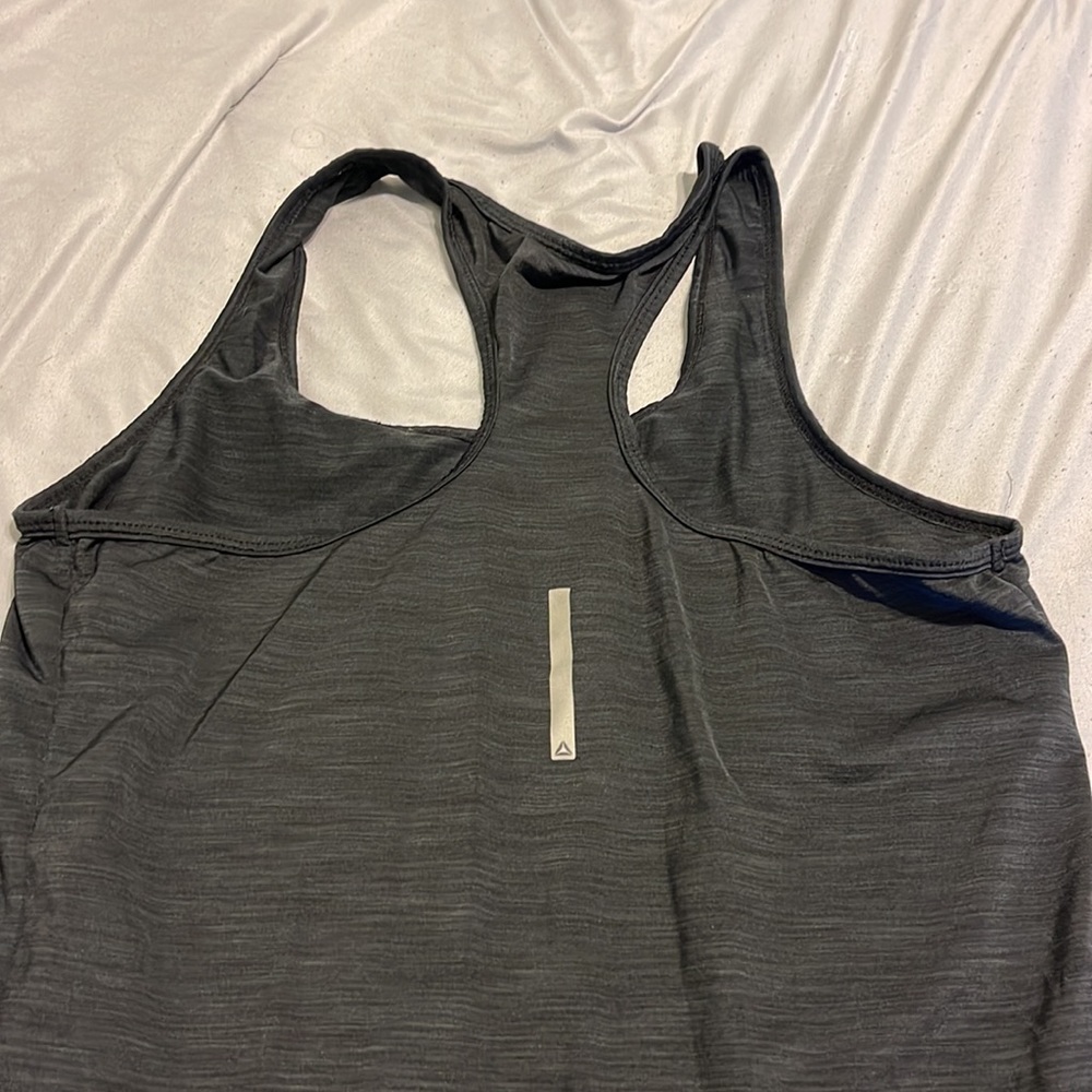 Reebok Tank - Picture 2 of 2